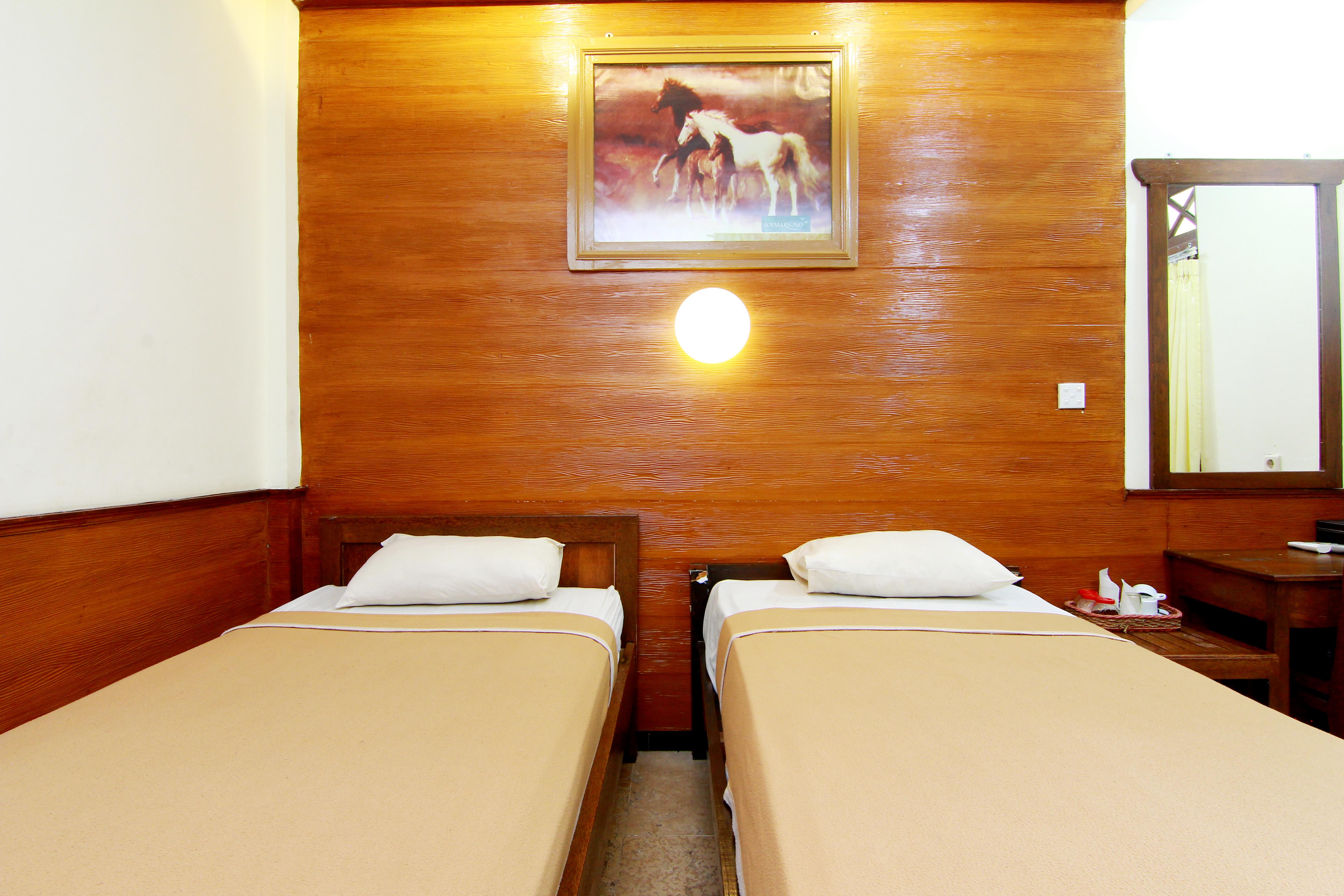 The Soemarsono Hotel Maguwo Exterior foto