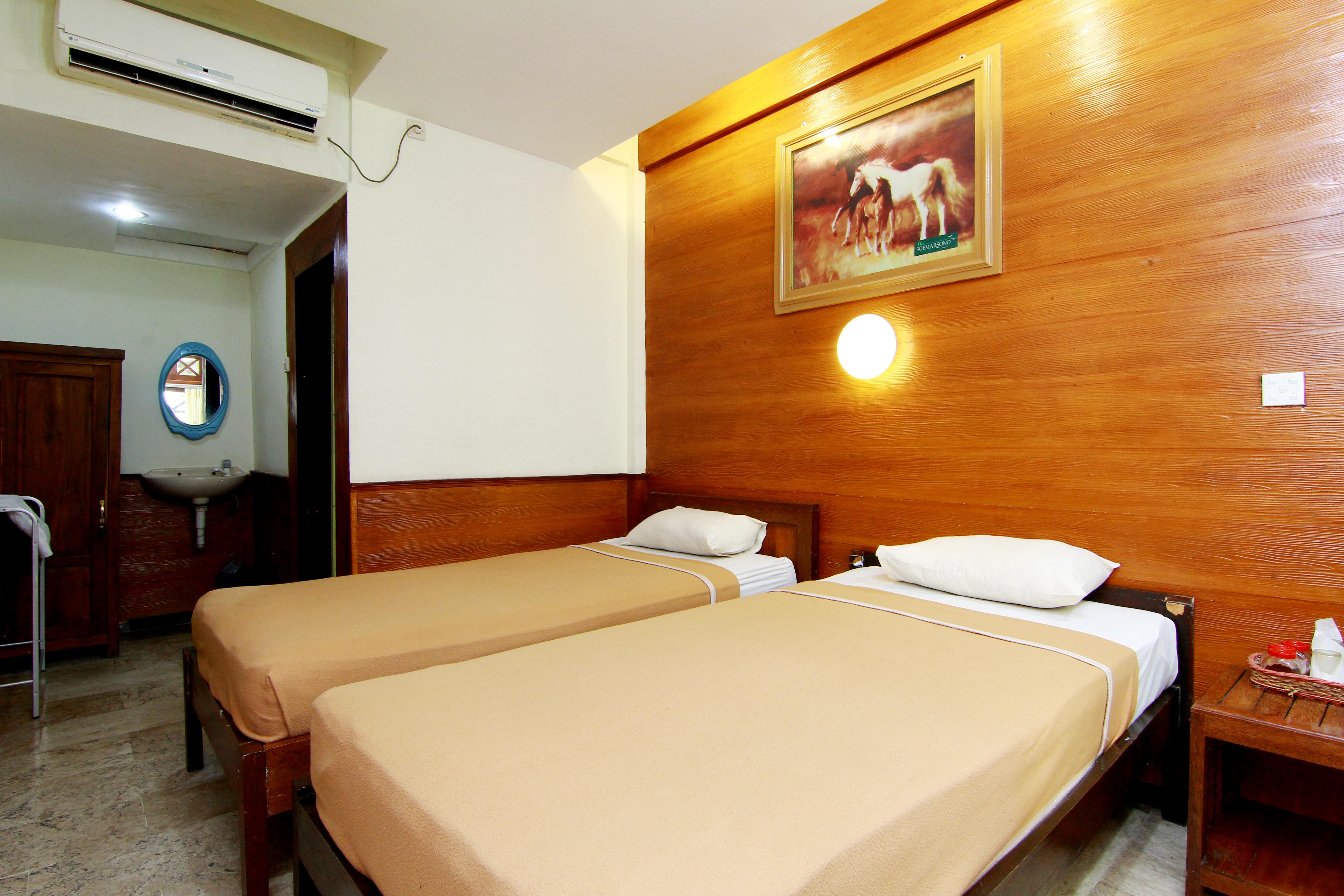 The Soemarsono Hotel Maguwo Exterior foto