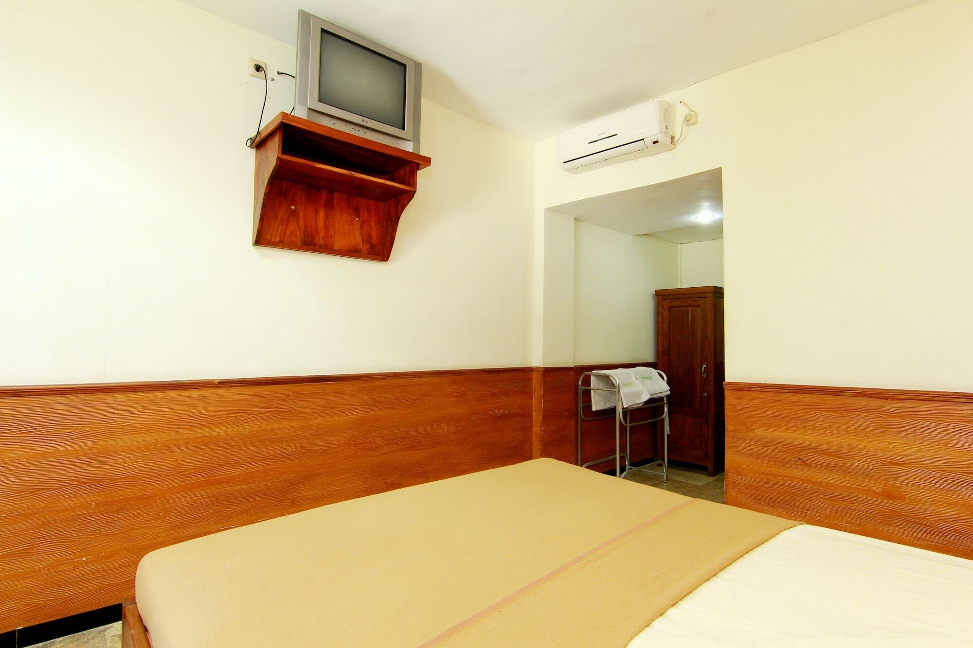 The Soemarsono Hotel Maguwo Exterior foto